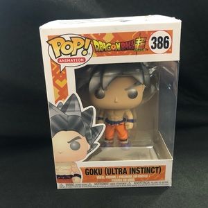 Funko pop Goku ( ultra instinct)